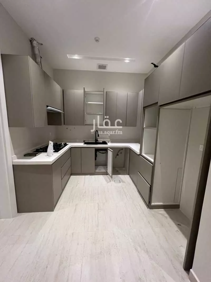 شقة 3 غرف في العارض 4