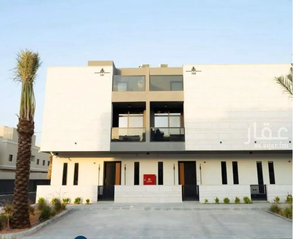 فيلا 5 غرف في العارض 2