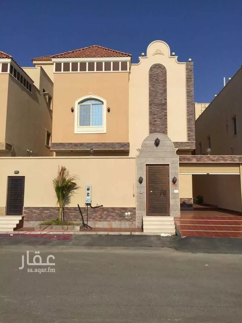 فيلا 7 غرف في الأمواج 1