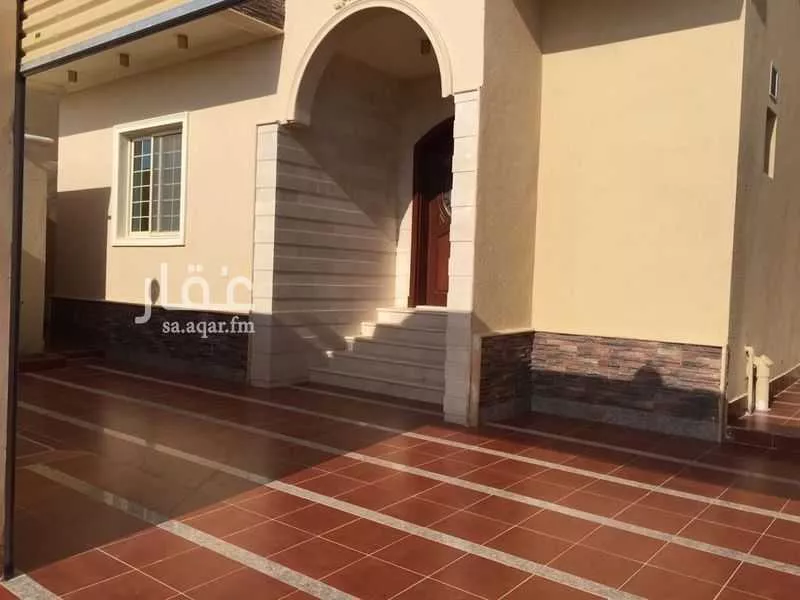 فيلا 7 غرف في الأمواج 3