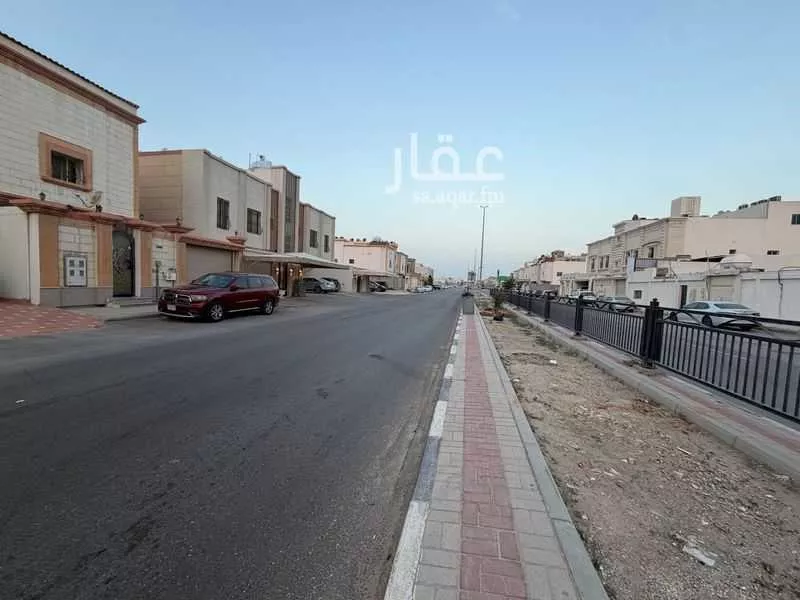 شقة 5 غرف في طيبة 4