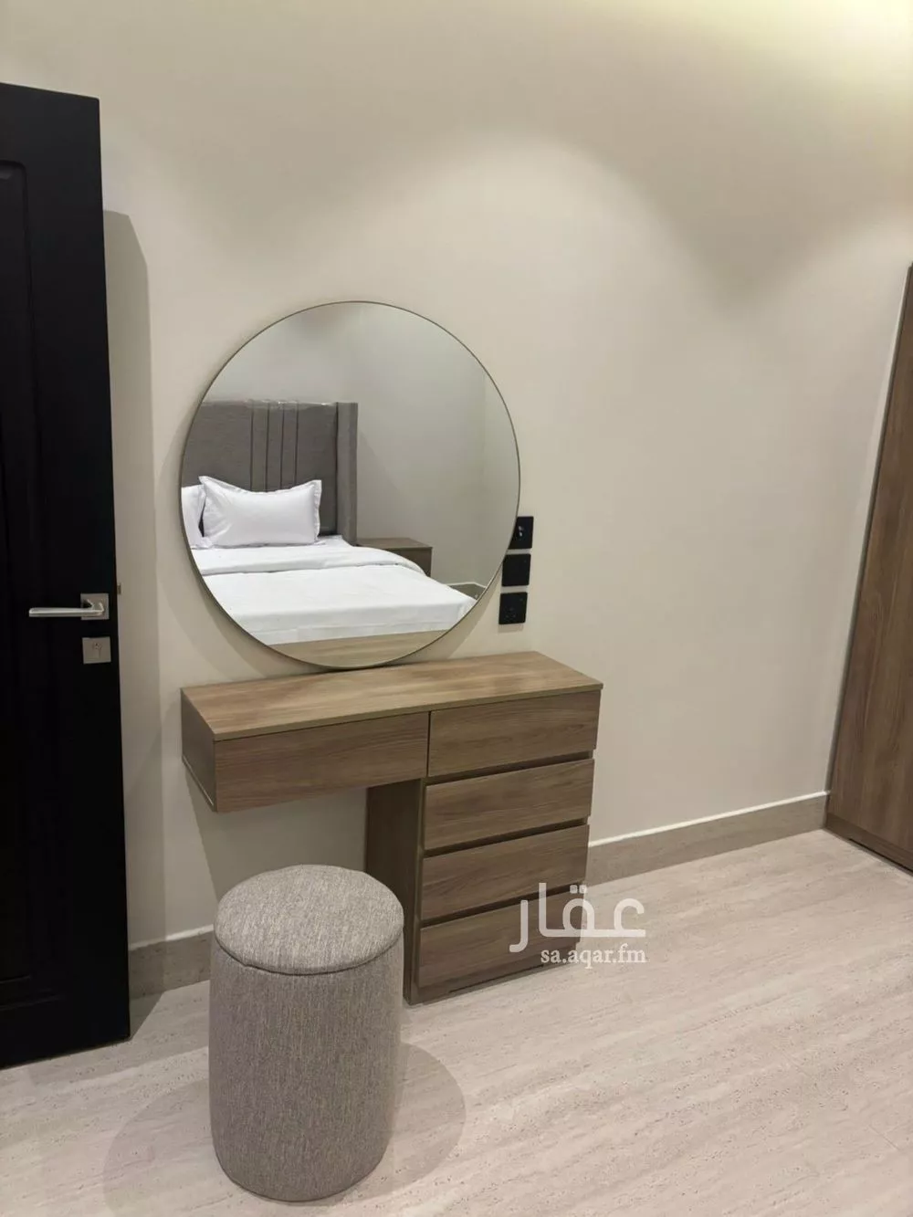 شقة 1 غرف في العقيق 5