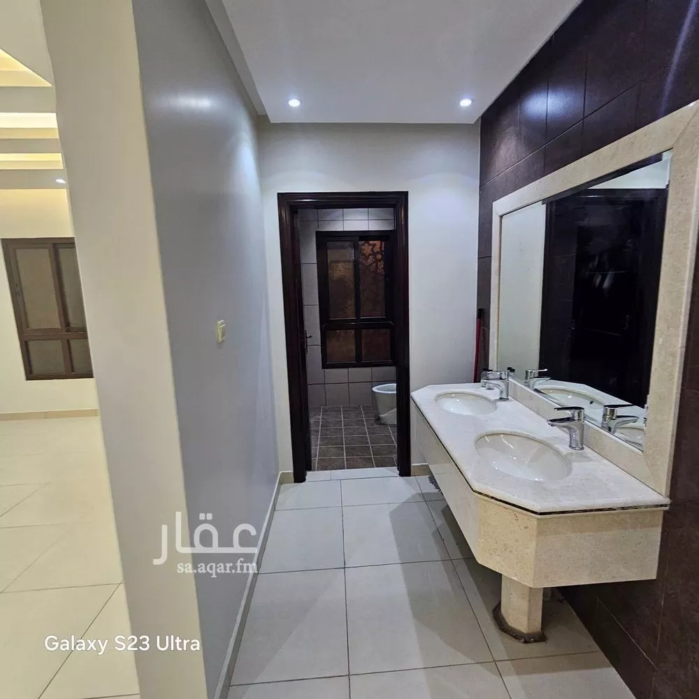 5 bedroom apartment in Hittin, Riyadh 15