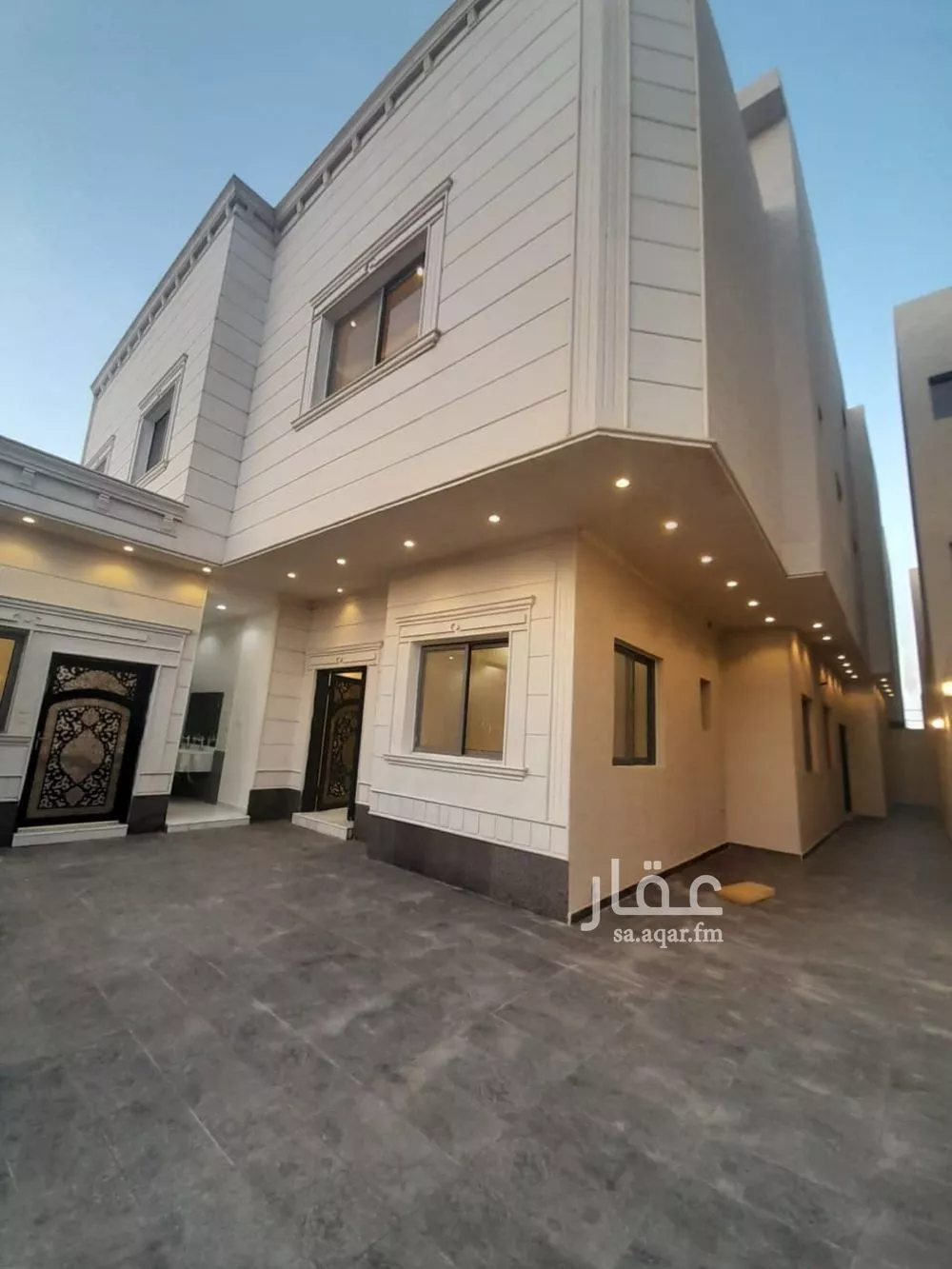 شقة 5 غرف في العارض 2