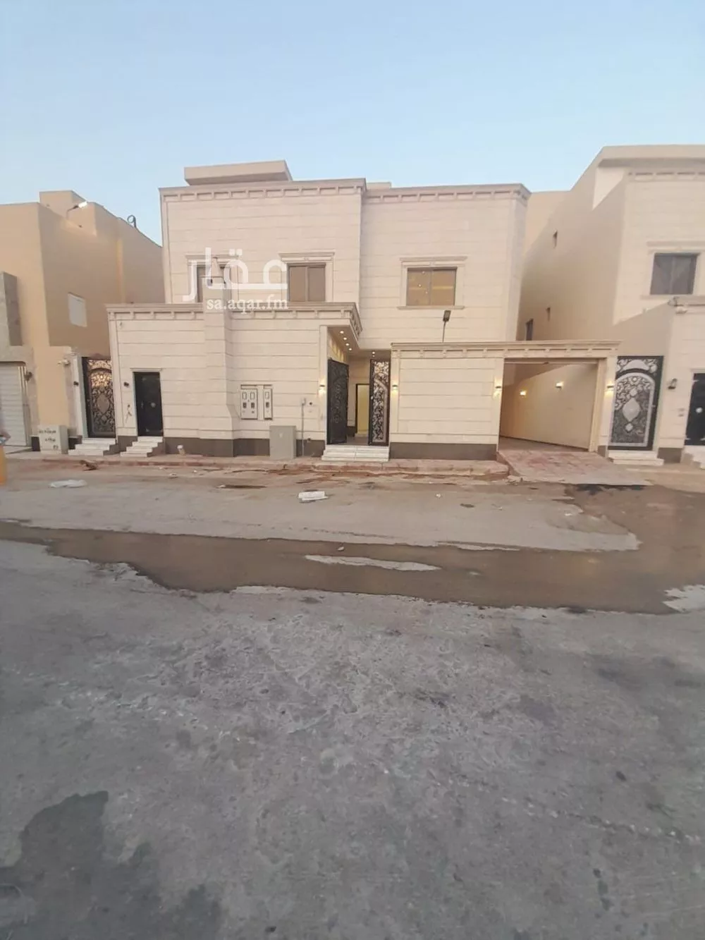 شقة 5 غرف في العارض 1