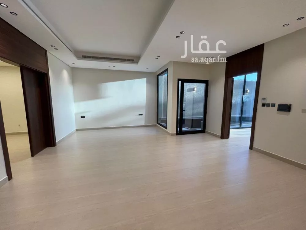 فيلا 3 غرف في العارض 1