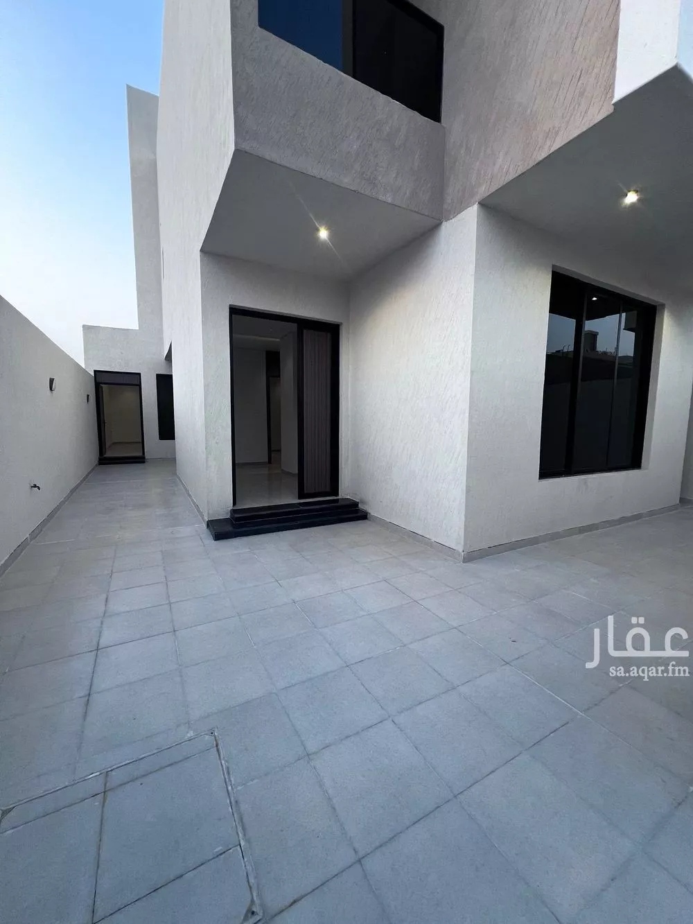 فيلا 9 غرف في الشعلة 3