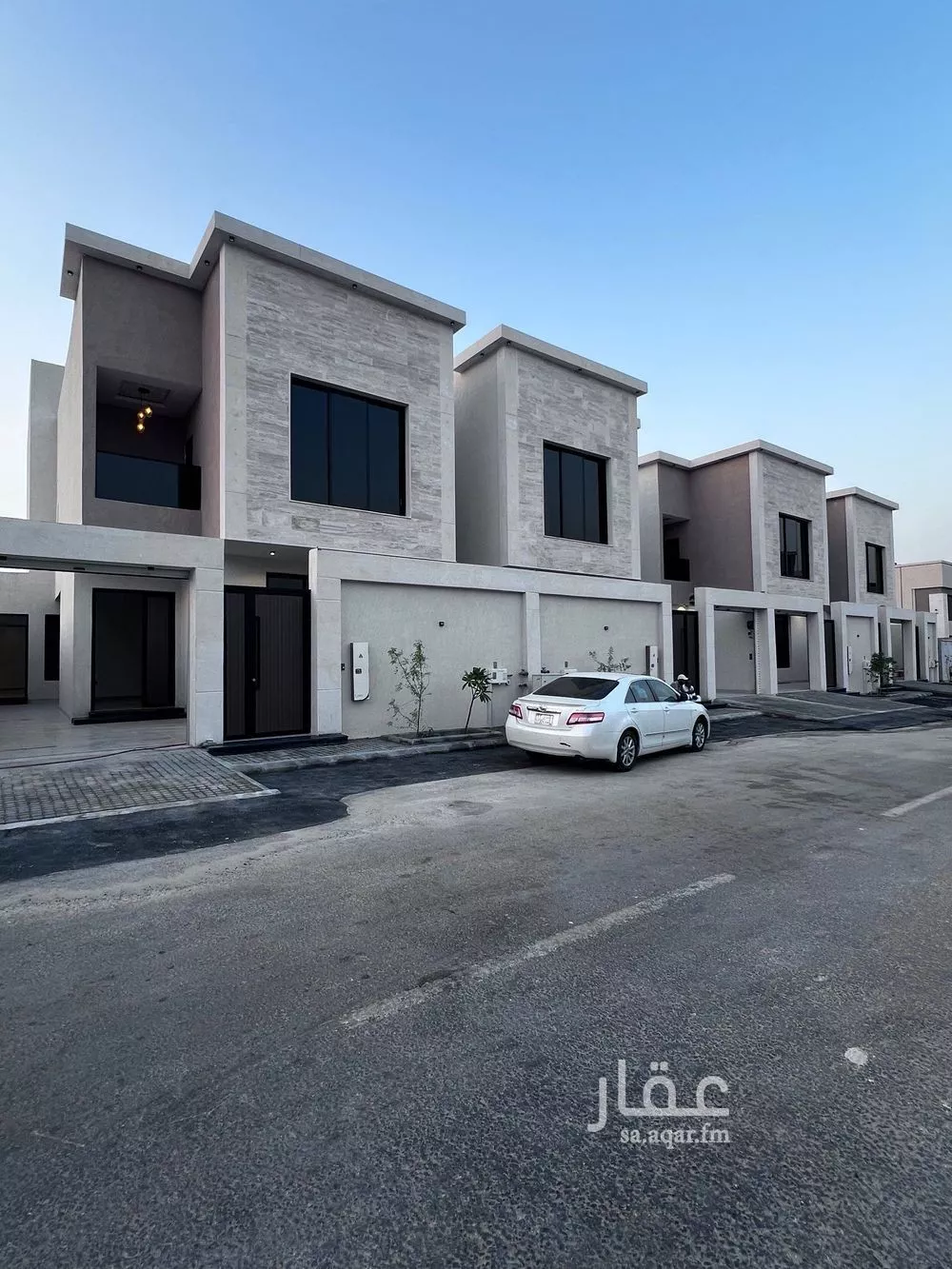 فيلا 9 غرف في الشعلة 1