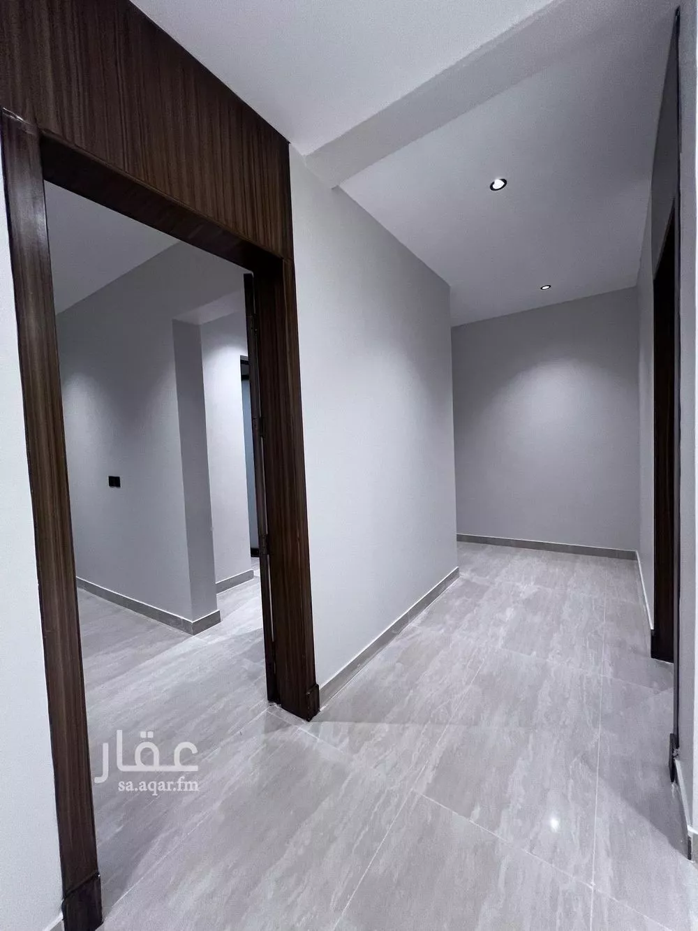 شقة 5 غرف في الندى 5