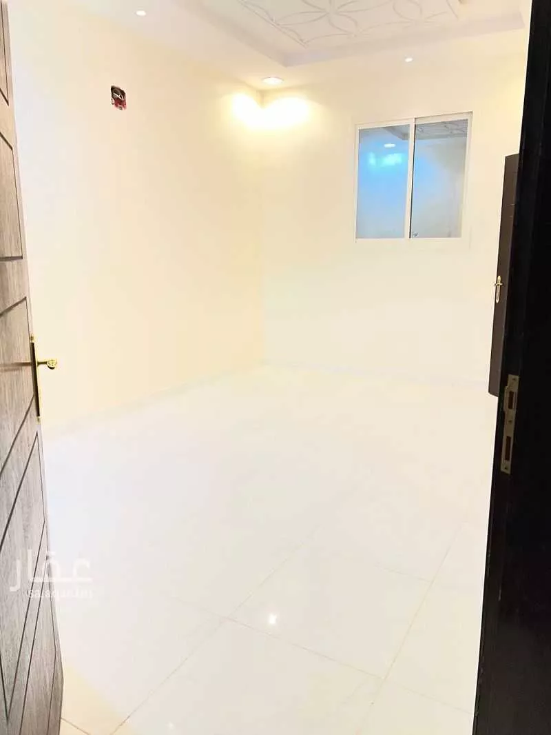 3 bedroom floor in Badr 5