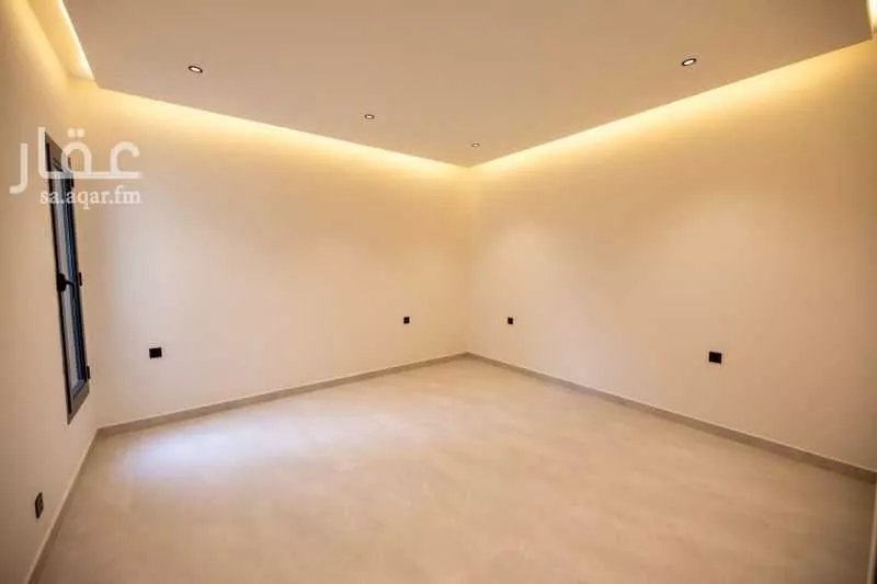 فيلا 4 غرف في الشرق 3