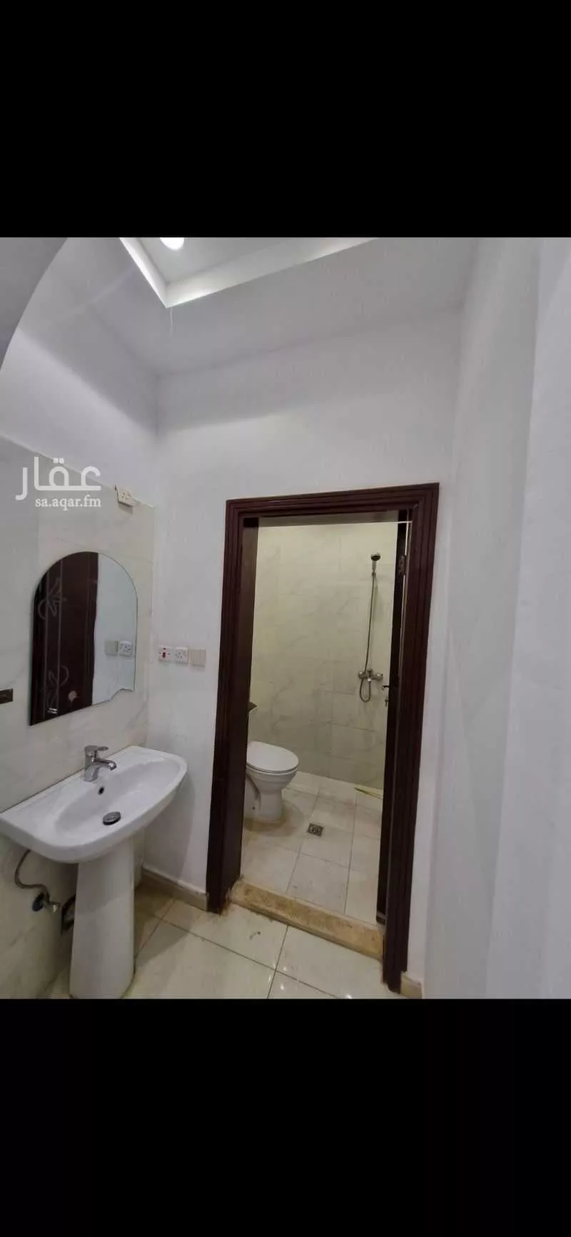 عمارة 476 م² في الصالحية 4