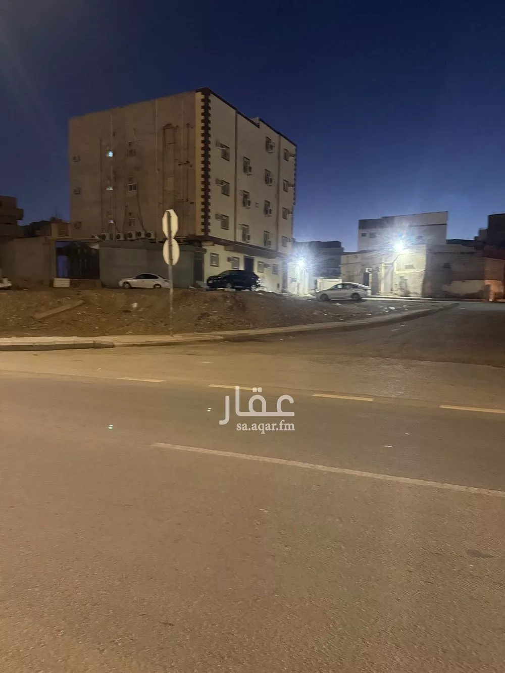 أرض 674 م² في الظاهرة 2