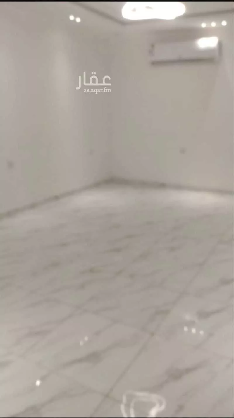 شقة 4 غرف في الملك فهد 4