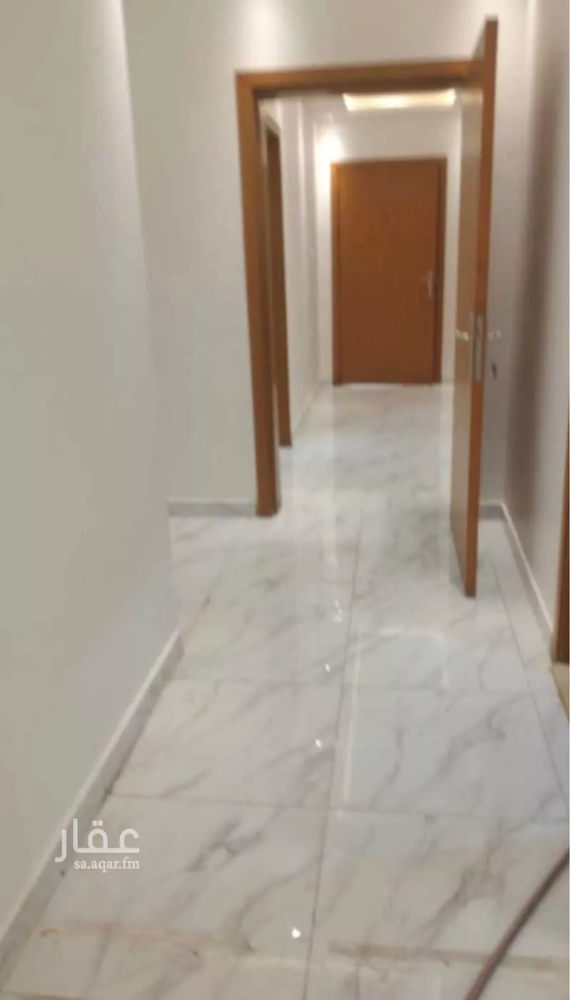 شقة 4 غرف في الملك فهد 3