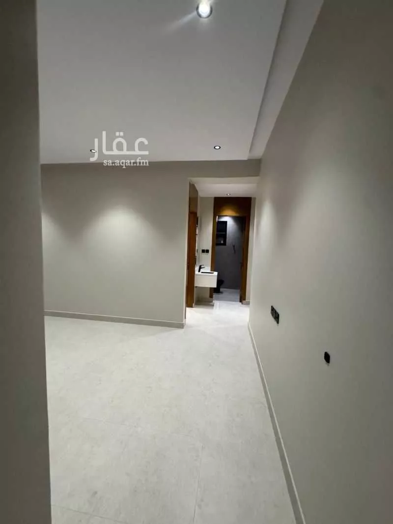 شقة 2 غرف في الرمال 5