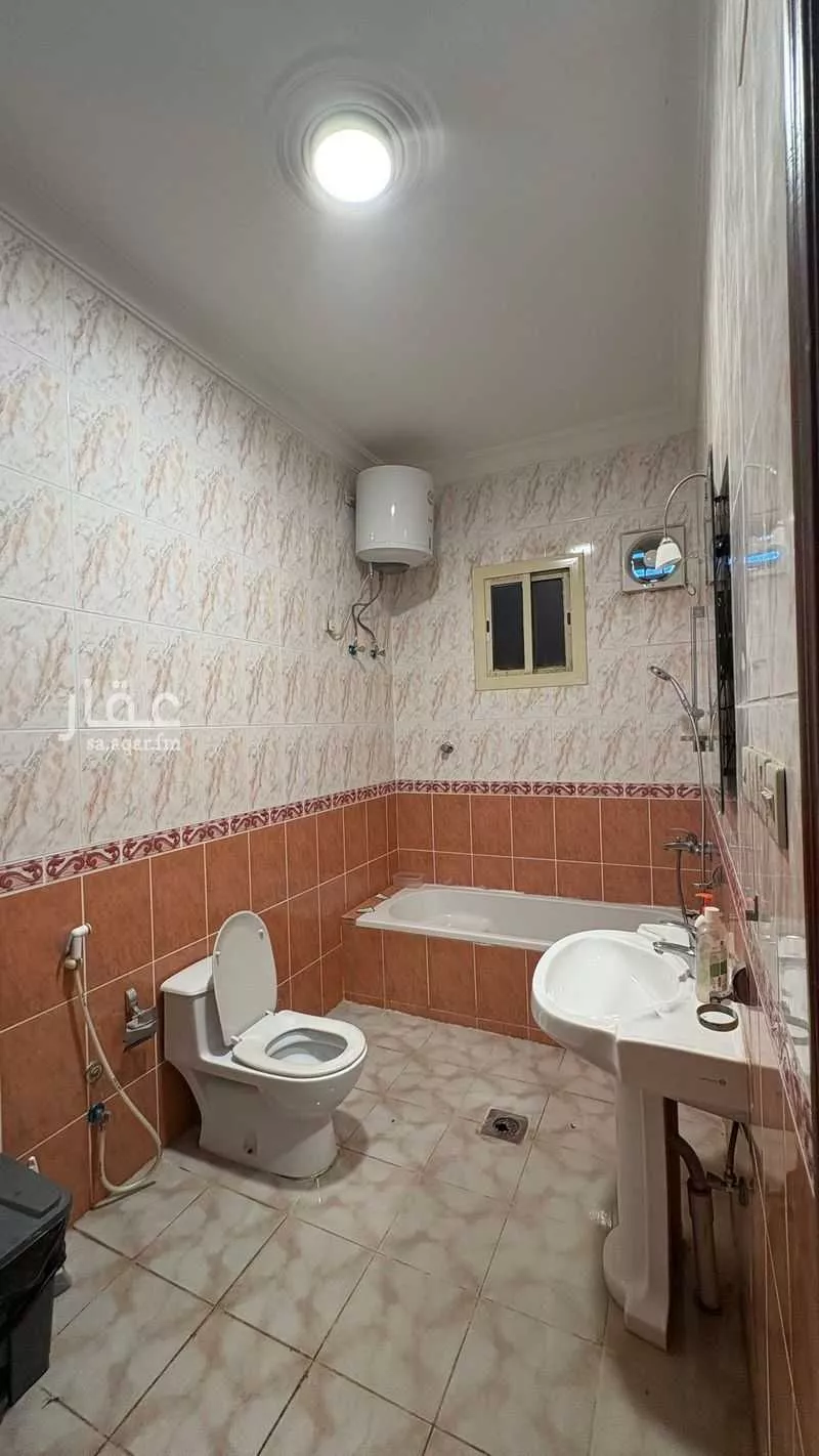 2 bedroom apartment in Al Khalidiyyah, Madinah 8