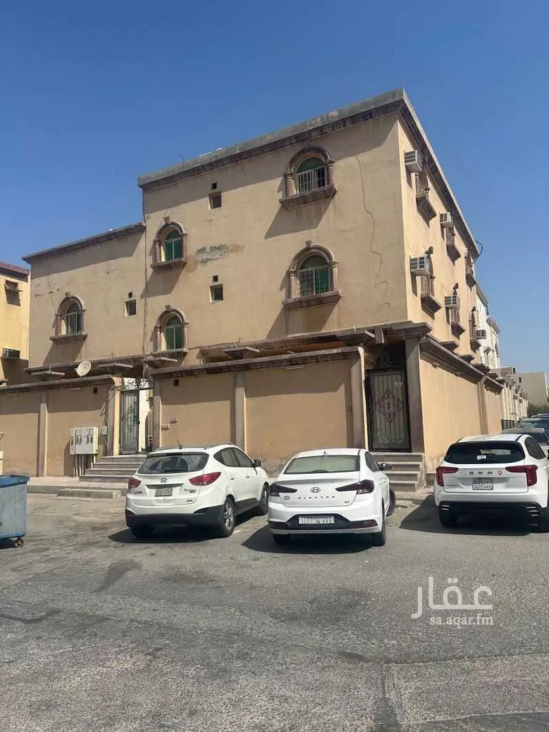 عمارة 400 م² في طيبة 2