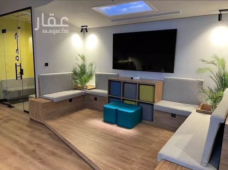 مكتب 4430 م² في الصحافة 2