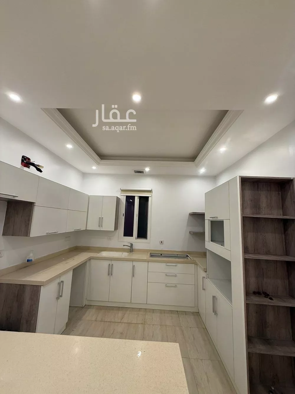 شقة 4 غرف في العارض 4