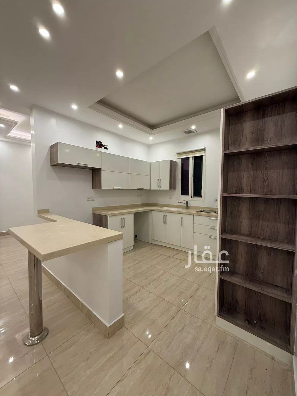 شقة 4 غرف في العارض 5