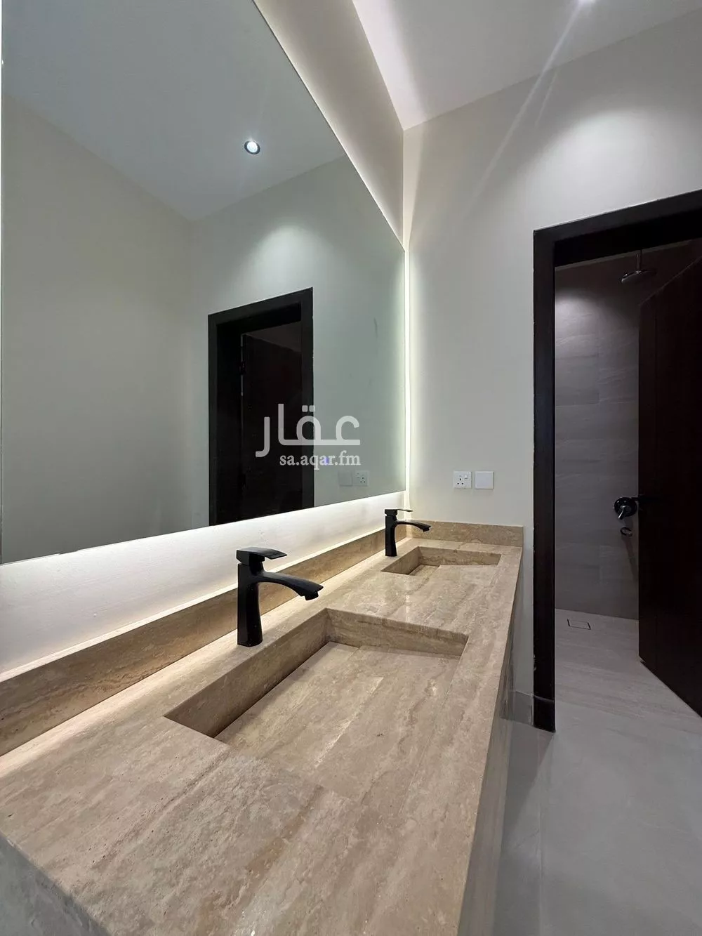 فيلا 6 غرف في النرجس 2