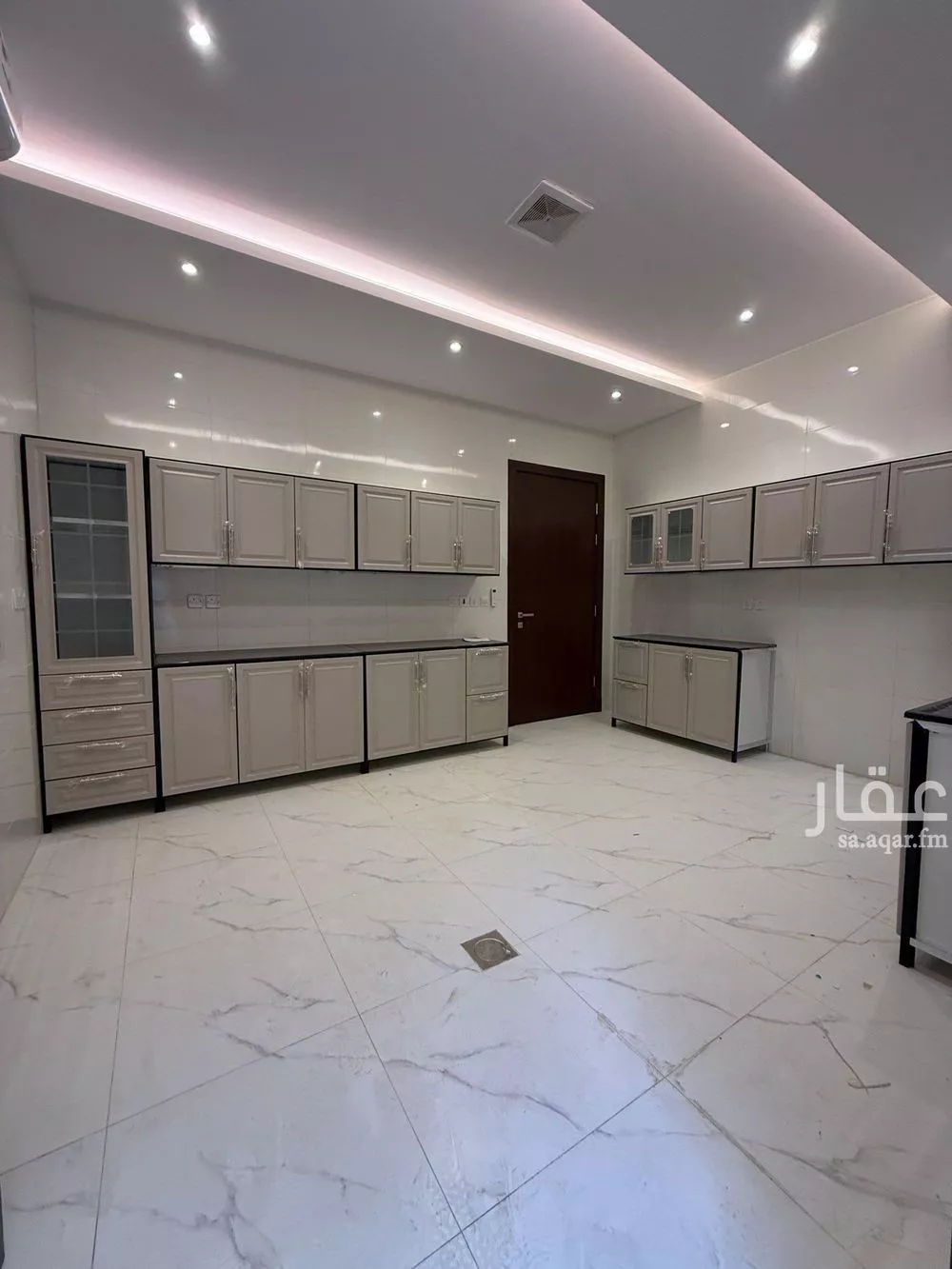 دور 5 غرف في العارض 4