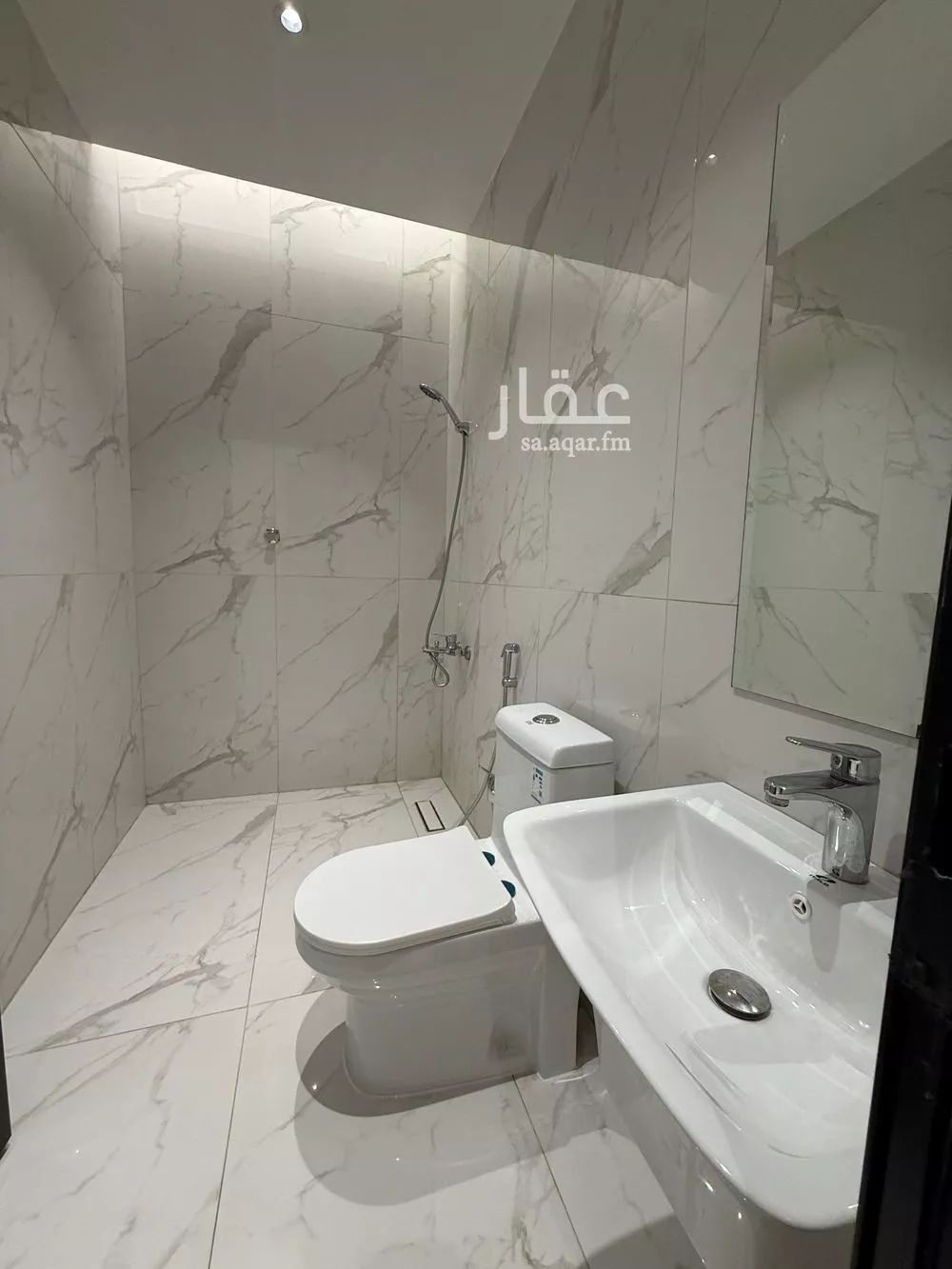 دور 5 غرف في العارض 5