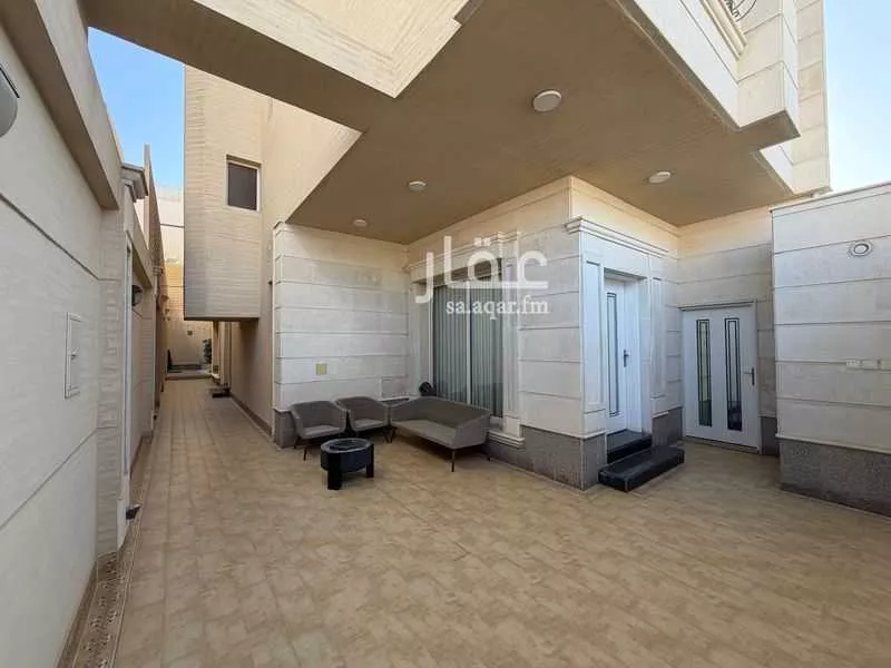 4 bedroom villa in Irqah, Riyadh 7