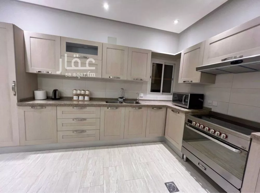 5 bedroom apartment in Al Yasmin, Riyadh 5