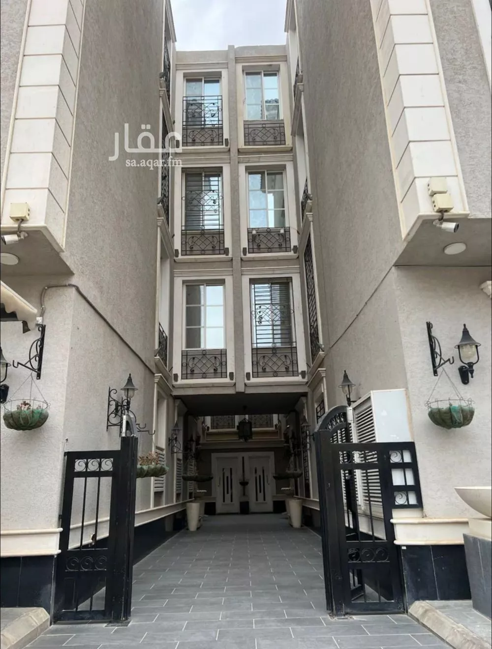 5 bedroom apartment in Al Yasmin, Riyadh 8