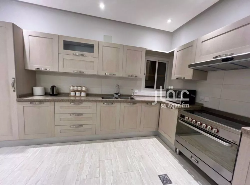 5 bedroom apartment in Al Yasmin, Riyadh 10