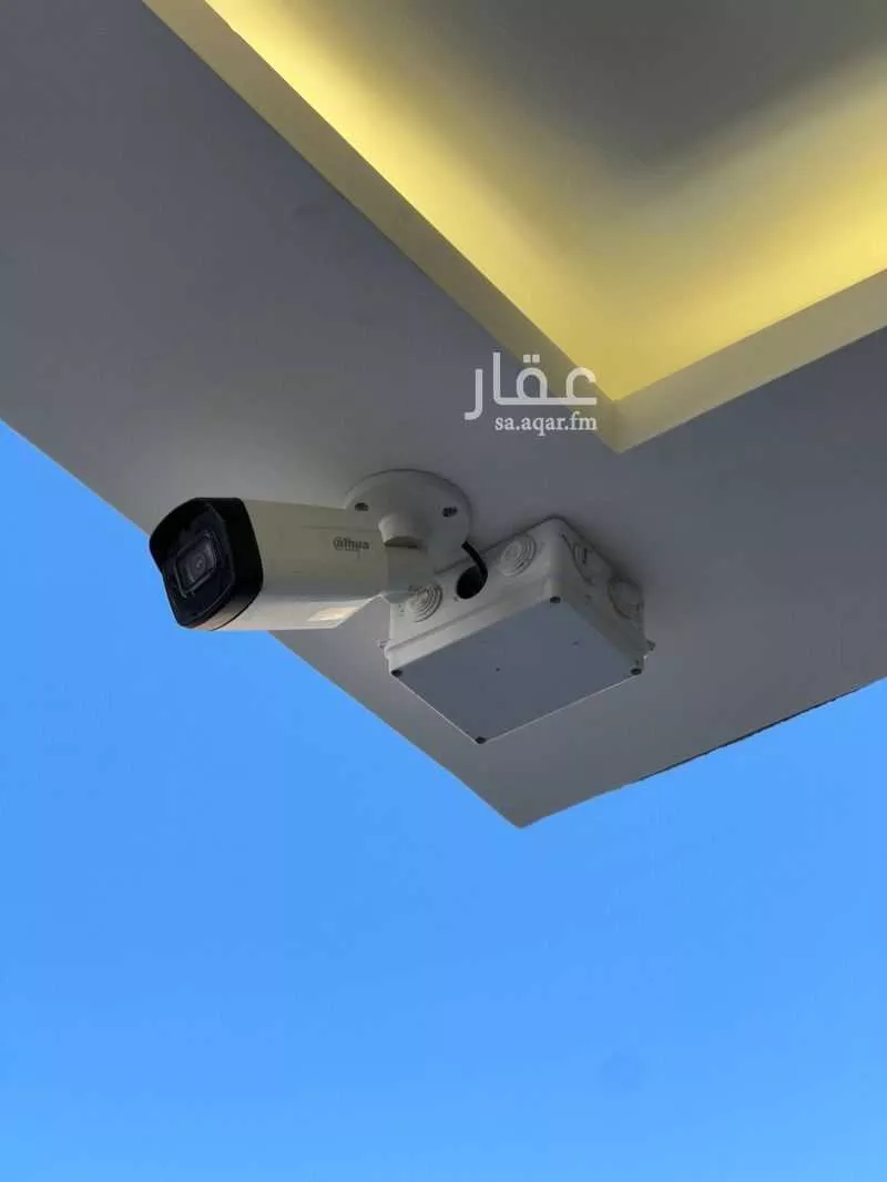 شقة 4 غرف في النزهة 3