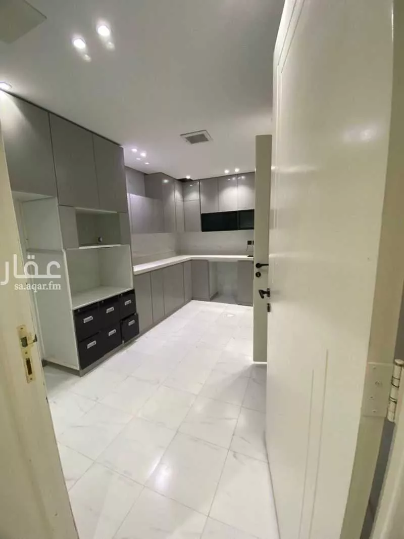 شقة 5 غرف في ظهرة لبن، الرياض 18