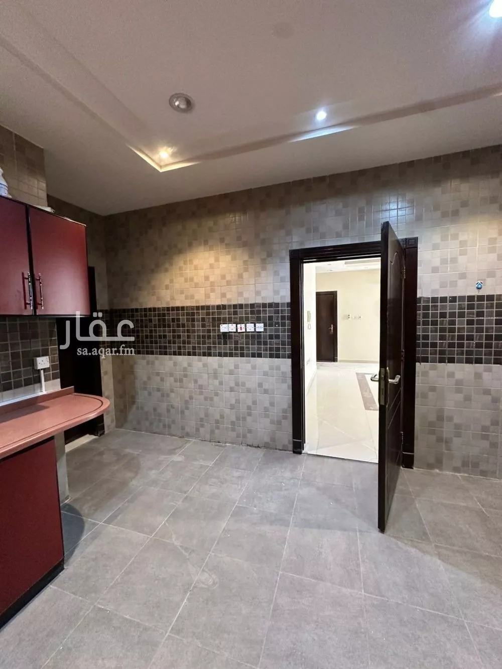 فيلا 4 غرف في قرطبة 5