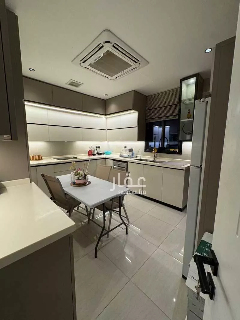 فيلا 4 غرف في النرجس 4