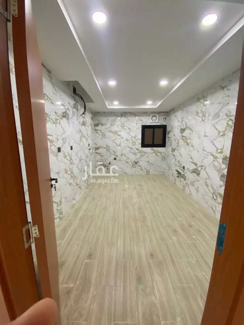 6 bedroom apartment in Prince Abdulmajeed 5