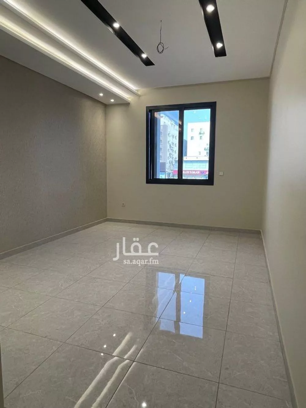 شقة 6 غرف في المروة 4