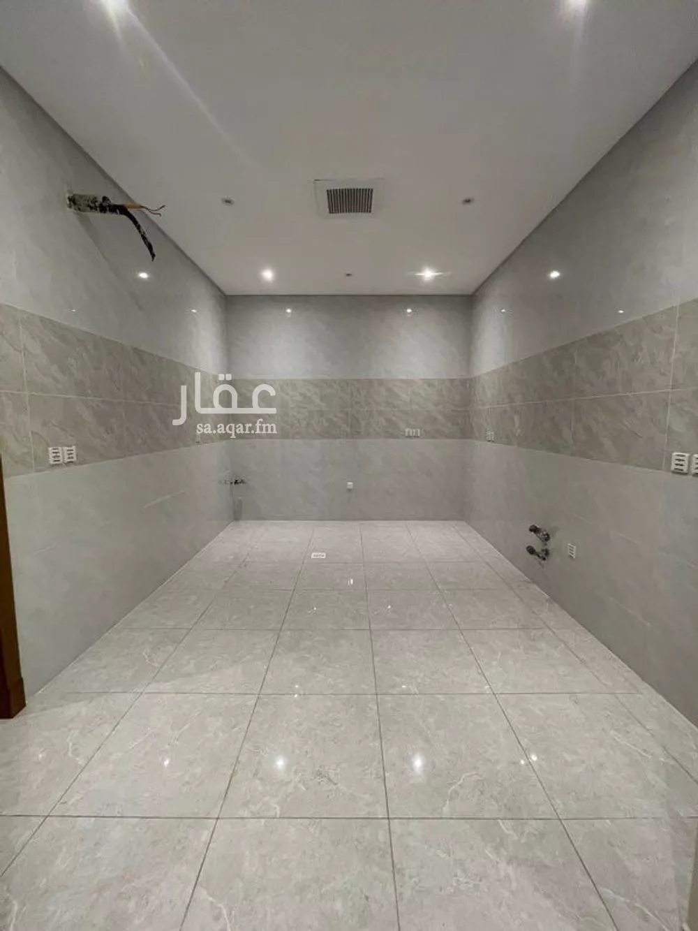 شقة 6 غرف في المروة 5