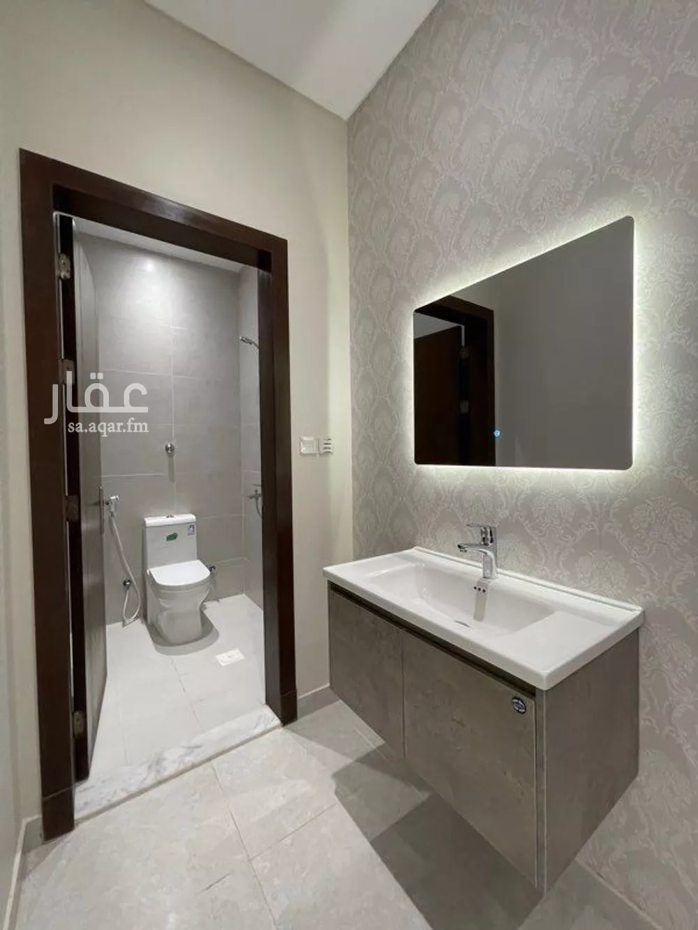 شقة 5 غرف في العزيزية 2