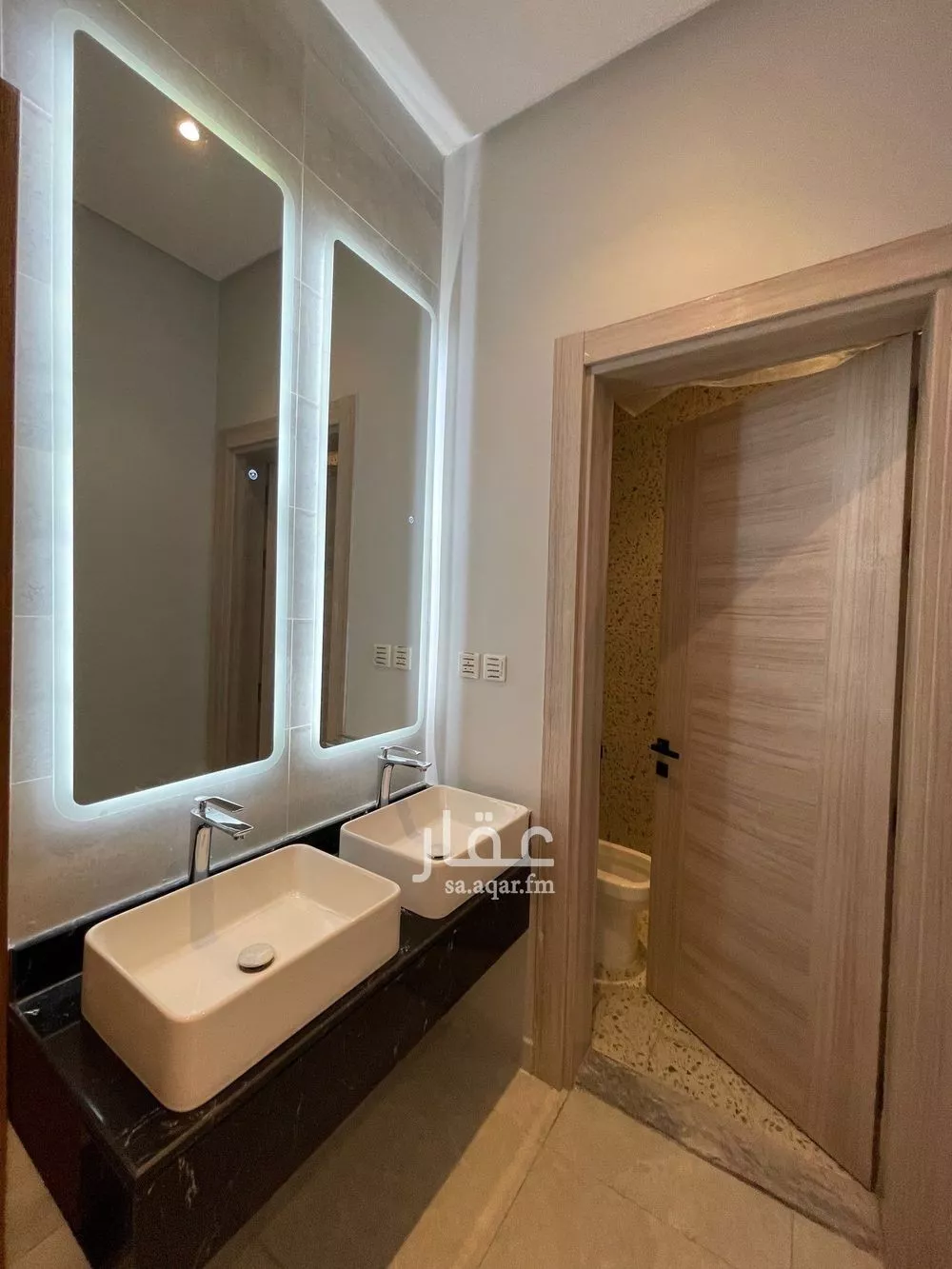 شقة 5 غرف في الورود 3