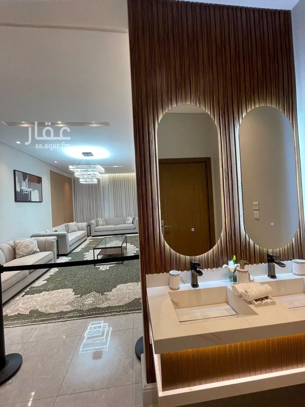 شقة 7 غرف في الورود 5