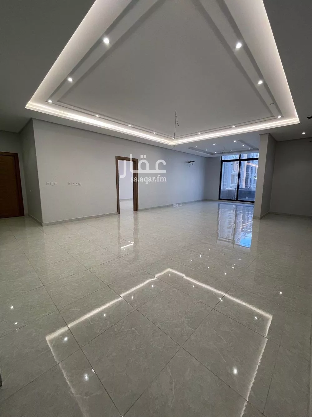 شقة 6 غرف في الورود 5