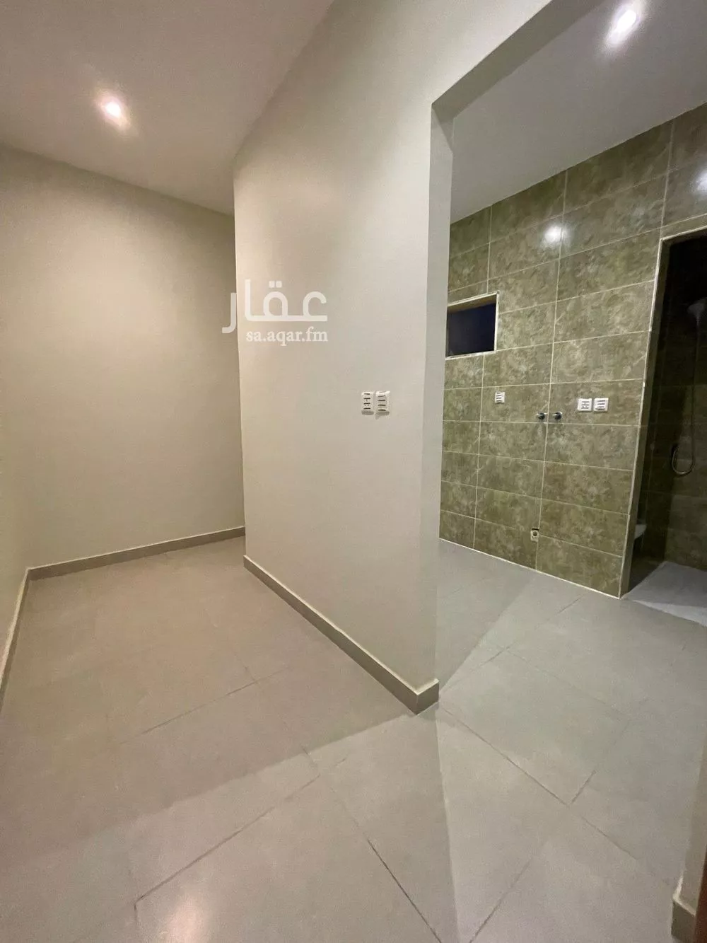 شقة 5 غرف في الورود 4