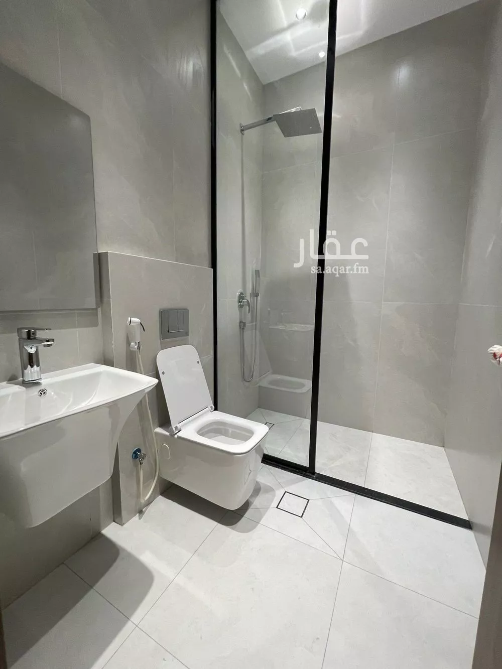 شقة 7 غرف في الصفا 5