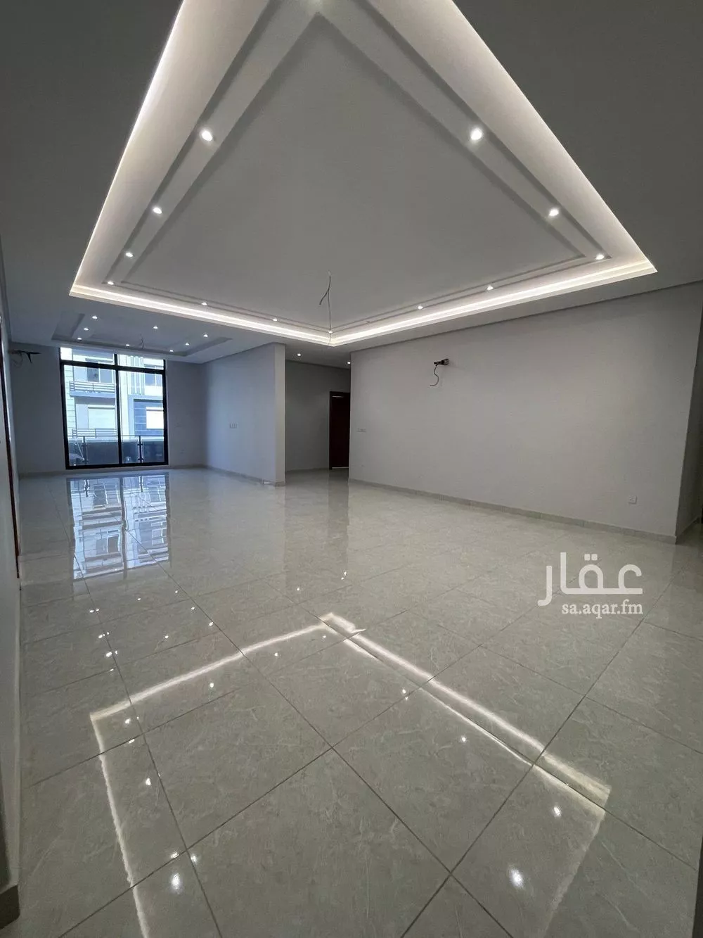 شقة 6 غرف في الورود 4