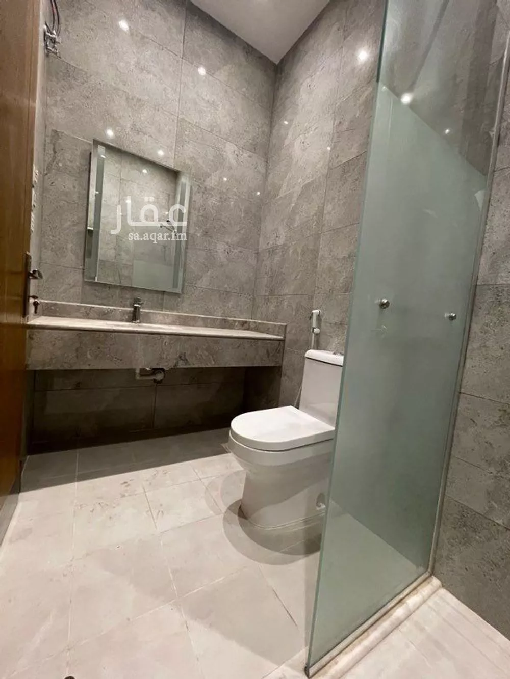 شقة 6 غرف في المروة 2