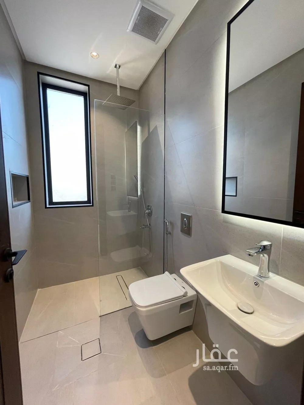 شقة 4 غرف في السلامة 5