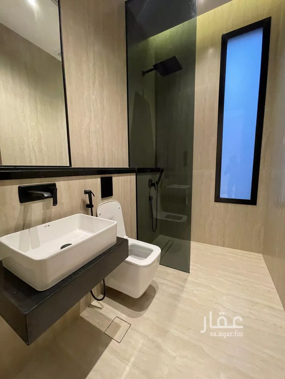 6 bedroom apartment in Al Ruwais 3