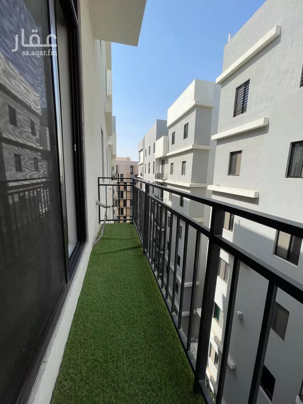 شقة 5 غرف في الورود 1